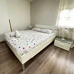 Bob Marley Apartment
